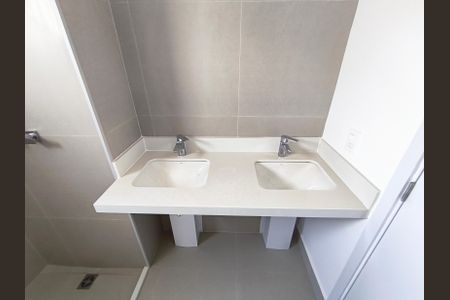 Apartamento à venda com 115m², 3 quartos e 2 vagasBanheiro da Suíte 3