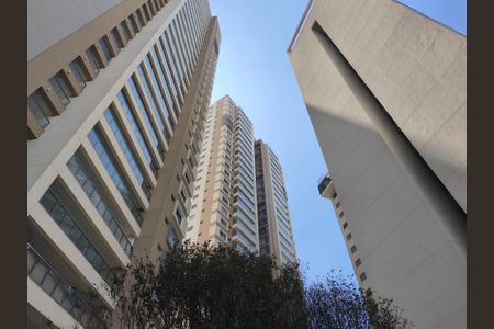 Apartamento à venda com 115m², 3 quartos e 2 vagasFachada