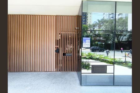 Apartamento à venda com 115m², 3 quartos e 2 vagasFachada + Plaquinha