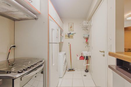 Apartamento à venda com 60m², 2 quartos e 2 vagasCozinha