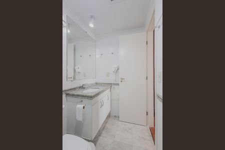 Apartamento à venda com 60m², 2 quartos e 2 vagasBanheiro da Suíte