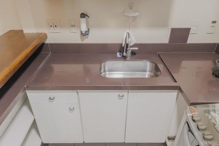 Apartamento à venda com 60m², 2 quartos e 2 vagasCozinha