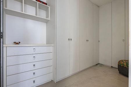 Apartamento à venda com 107m², 2 quartos e 2 vagasSuíte - Closet