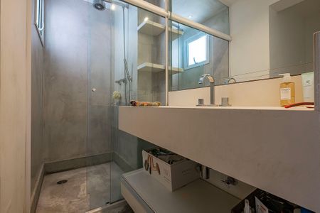 Apartamento à venda com 107m², 2 quartos e 2 vagasSuíte - Banheiro