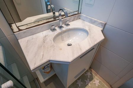 Apartamento à venda com 107m², 2 quartos e 2 vagasBanheiro Social