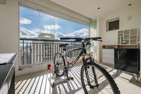 Suíte de apartamento à venda com 2 quartos, 107m² em Pinheiros, São Paulo