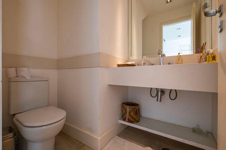 Apartamento à venda com 107m², 2 quartos e 2 vagasLavabo