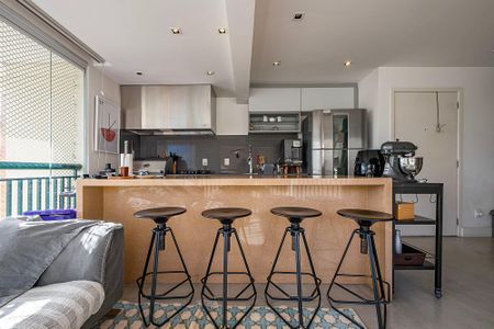 Sala/Cozinha de apartamento à venda com 2 quartos, 107m² em Pinheiros, São Paulo