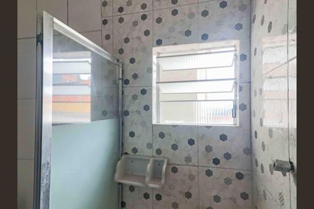 Banheiro de casa para alugar com 2 quartos, 60m² em Jardim Paulo Vi, São Paulo