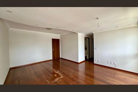 Apartamento para alugar com 130m², 4 quartos e 2 vagassala 
