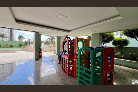 Apartamento para alugar com 130m², 4 quartos e 2 vagasÁrea comum - Playground