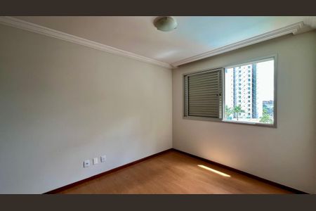 Apartamento para alugar com 130m², 4 quartos e 2 vagasquarto 