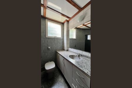 Apartamento para alugar com 130m², 4 quartos e 2 vagasbanho