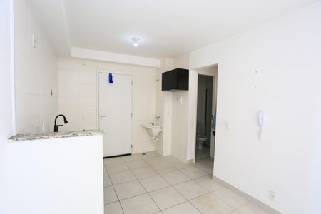 Apartamento para alugar com 32m², 2 quartos e sem vaga Apartamento para alugar com 32m², 2 quartos e sem vagaSala