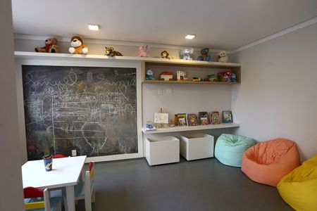 Apartamento para alugar com 32m², 2 quartos e sem vaga Apartamento para alugar com 32m², 2 quartos e sem vagaBrinquedoteca