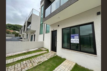 Casa de condomínio para alugar com 153m², 3 quartos e 2 vagasPlaca