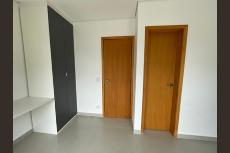 Casa de condomínio para alugar com 153m², 3 quartos e 2 vagasSuíte 1