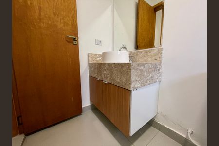 Casa de condomínio para alugar com 153m², 3 quartos e 2 vagasBanheiro da Suíte