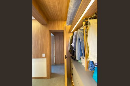 Apartamento à venda com 87m², 2 quartos e 2 vagas Apartamento à venda com 87m², 2 quartos e 2 vagasCloset da suíte