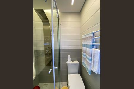 Apartamento à venda com 87m², 2 quartos e 2 vagas Apartamento à venda com 87m², 2 quartos e 2 vagasBanheiro da Suíte 2