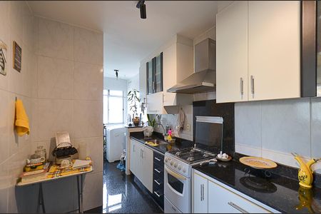 Apartamento à venda com 113m², 2 quartos e 2 vagas Apartamento à venda com 113m², 2 quartos e 2 vagasCozinha