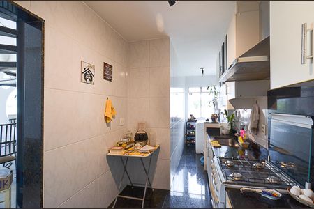 Apartamento à venda com 113m², 2 quartos e 2 vagas Apartamento à venda com 113m², 2 quartos e 2 vagasCozinha