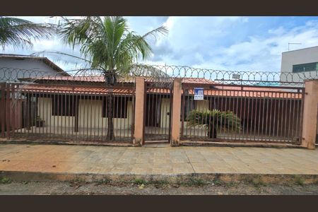 Casa à venda com 3 quartos, 650m² em Doutor Lund, Lagoa Santa