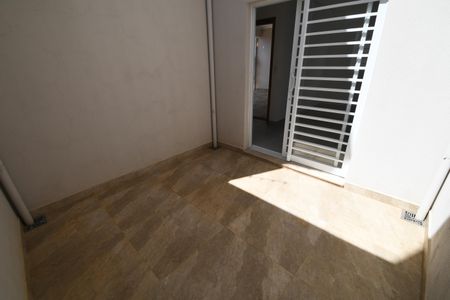 Sala - Área de Luz de casa para alugar com 4 quartos, 165m² em Parque Ceasa, Campinas