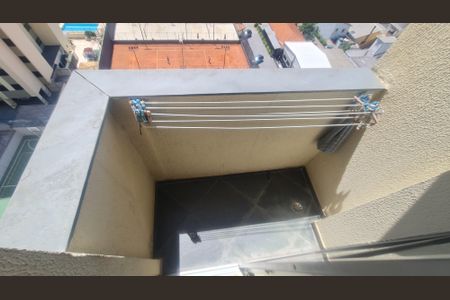 Apartamento à venda com 57m², 2 quartos e 1 vaga Apartamento à venda com 57m², 2 quartos e 1 vagaVaranda