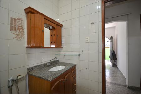 Casa para alugar com 122m², 2 quartos e 3 vagasBanheiro