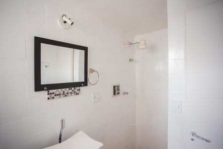 Apartamento à venda com 58m², 2 quartos e 1 vaga Apartamento à venda com 58m², 2 quartos e 1 vagaBANHEIRO