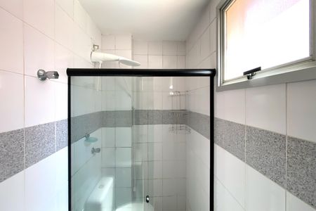 Apartamento para alugar com 70m², 3 quartos e 1 vaga Apartamento para alugar com 70m², 3 quartos e 1 vagaBanheiro da Suíte 1