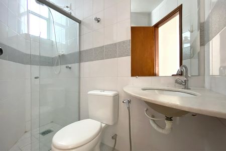 Apartamento para alugar com 70m², 3 quartos e 1 vaga Apartamento para alugar com 70m², 3 quartos e 1 vagaBanheiro