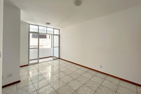 Sala de apartamento para alugar com 3 quartos, 70m² em Buritis, Belo Horizonte