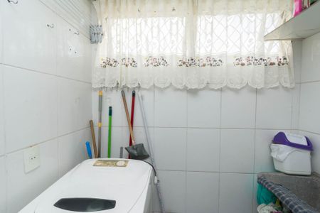 Apartamento à venda com 68m², 3 quartos e 1 vaga Apartamento à venda com 68m², 3 quartos e 1 vagaCozinha e Área de Serviço