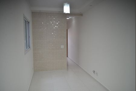 Sala de apartamento para alugar com 2 quartos, 50m² em Jardim Santo Alberto, Santo André