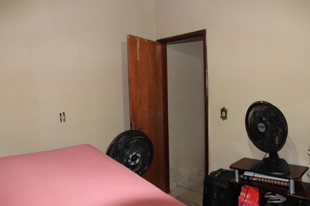 Casa para alugar com 450m², 2 quartos e 2 vagasQuarto 01