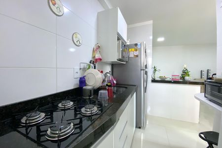 Apartamento à venda com 58m², 2 quartos e 1 vaga Apartamento à venda com 58m², 2 quartos e 1 vagaCozinha