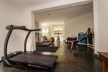 Apartamento à venda com 136m², 3 quartos e 2 vagasÁrea comum - Academia