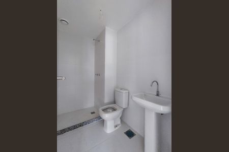 Apartamento à venda com 70m², 2 quartos e 1 vaga Apartamento à venda com 70m², 2 quartos e 1 vagaBanheiro da Suíte