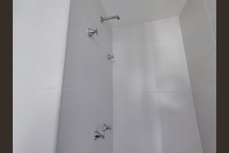 Apartamento à venda com 70m², 2 quartos e 1 vaga Apartamento à venda com 70m², 2 quartos e 1 vagaBanheiro social