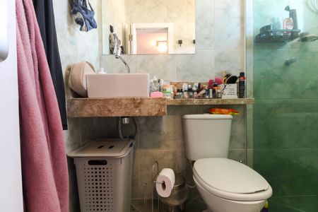 Casa de condomínio à venda com 72m², 2 quartos e 1 vaga Casa de condomínio à venda com 72m², 2 quartos e 1 vagaBanheiro Suíte 1