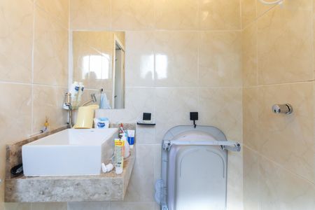 Casa de condomínio à venda com 72m², 2 quartos e 1 vaga Casa de condomínio à venda com 72m², 2 quartos e 1 vagaBanheiro Suíte 2