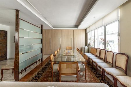 Apartamento para alugar com 277m², 3 quartos e 2 vagasSala