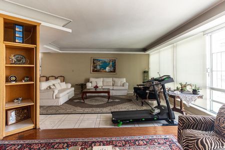 Apartamento para alugar com 277m², 3 quartos e 2 vagasSala