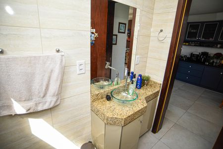 Casa para alugar com 223m², 2 quartos e 1 vagaLavabo