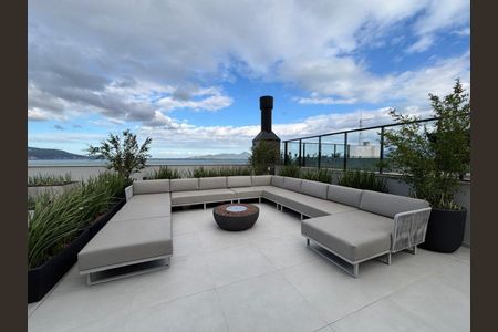 Apartamento para alugar com 1 quarto, 90m² em Coqueiros, Florianópolis