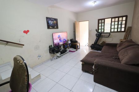 Sala de casa à venda com 3 quartos, 120m² em Bussocaba, Osasco