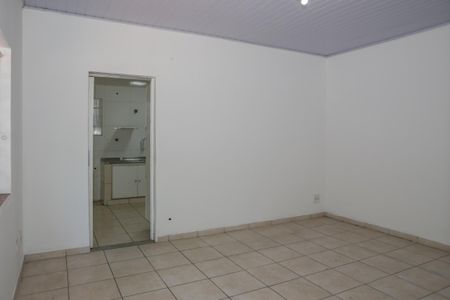 Sala de casa para alugar com 3 quartos, 180m² em Vila Ipojuca, São Paulo