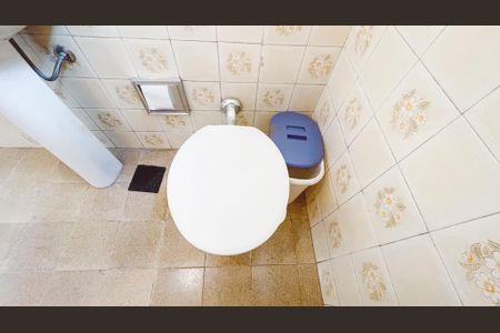 Casa à venda com 350m², 4 quartos e 3 vagas Casa à venda com 350m², 4 quartos e 3 vagasLavabo